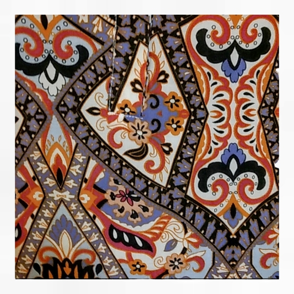 NWOT Brina & Em Bohemian Aztec Multi Color Sleeveless Blouse Size Medium - Picture 9 of 12